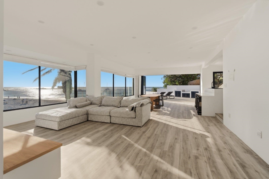 3 Bedroom Property for Sale in Clifton Western Cape